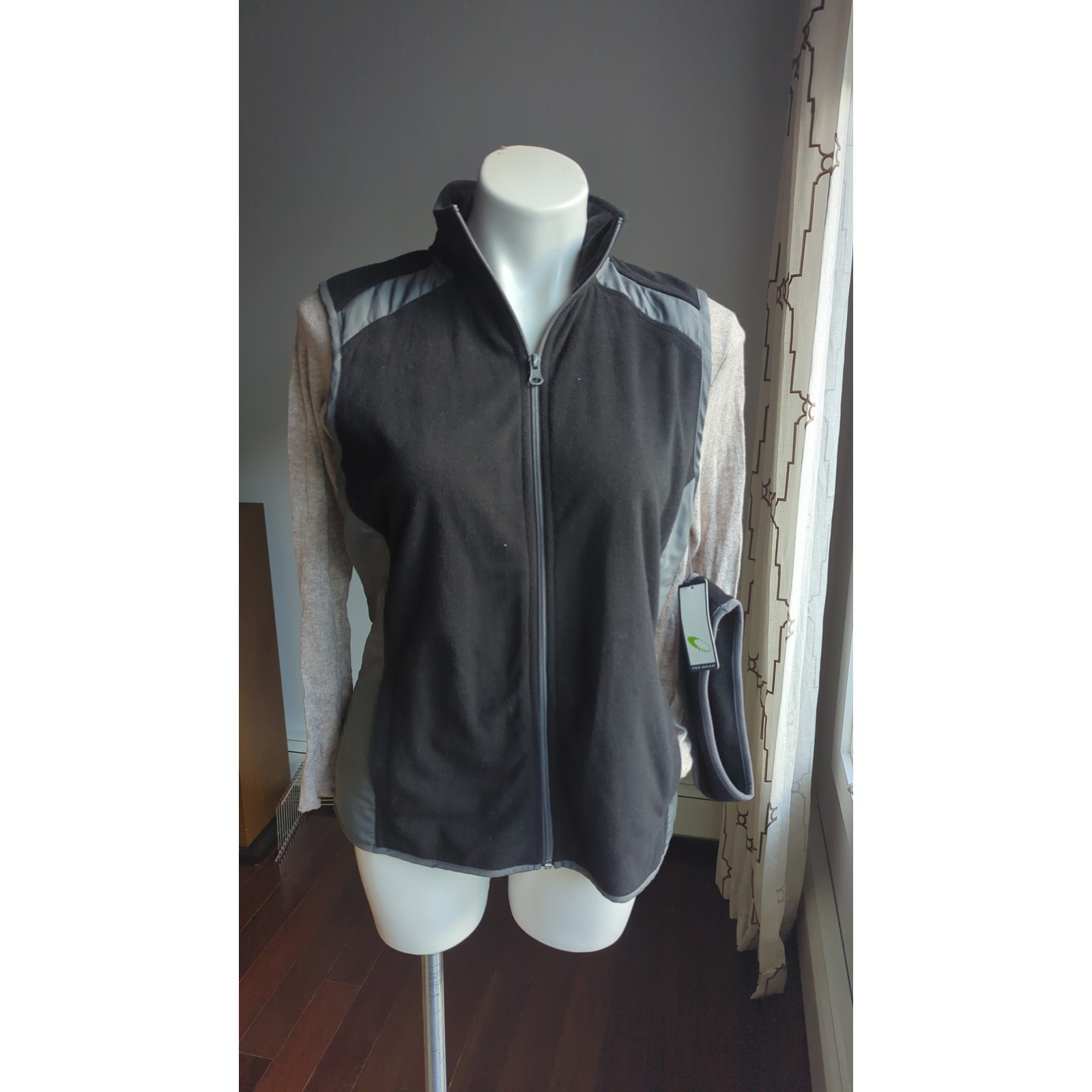 Black With Reflective Gray Matching Reflective Sweatband Size Large New W Tags